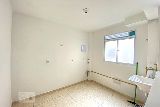 Cozinha e Área de Serviço de apartamento à venda com 2 quartos, 42m² em Santo André, São Leopoldo