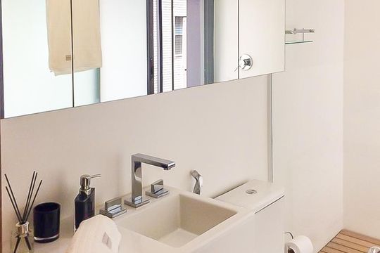 Banheiro de apartamento à venda com 1 quarto, 50m² em Jardim Paulista, São Paulo