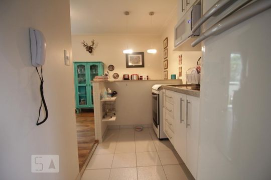 Cozinha de apartamento para alugar com 1 quarto, 58m² em Vila Andrade, São Paulo
