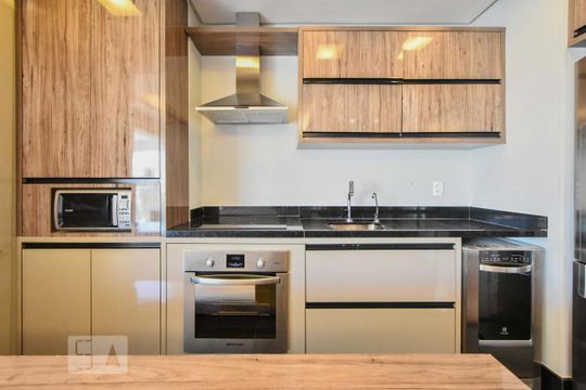 Cozinha de apartamento à venda com 1 quarto, 60m² em Campo Belo, São Paulo