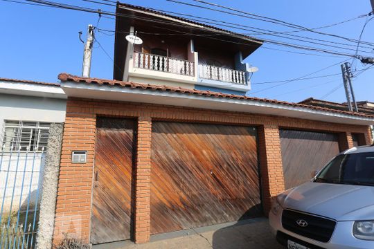 Fachada da Casa de casa à venda com 3 quartos, 186m² em Jardim Ester, São Paulo