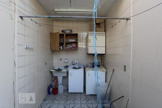 Área de Serviço de casa à venda com 3 quartos, 186m² em Jardim Ester, São Paulo