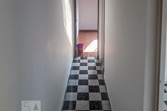 Corredor  de casa à venda com 2 quartos, 100m² em Parque João Ramalho, Santo André