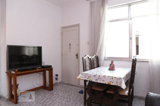 Sala de apartamento à venda com 2 quartos, 66m² em Tijuca, Rio de Janeiro