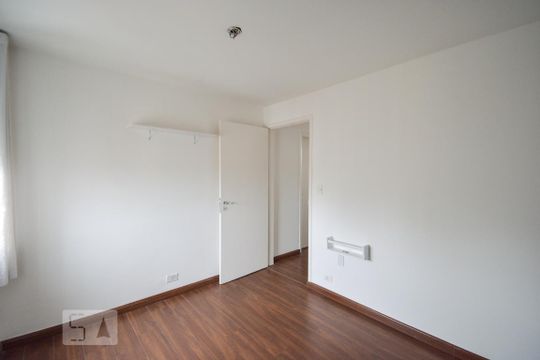 Quarto 1 de apartamento à venda com 2 quartos, 98m² em Jardim Paulista, São Paulo