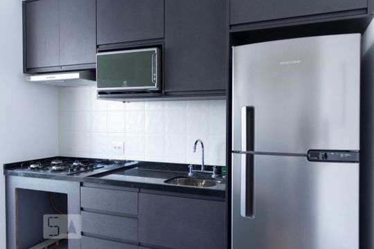 Cozinha de apartamento para alugar com 1 quarto, 50m² em Vila Mariana, São Paulo
