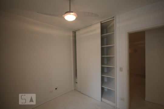 Quarto 1 de apartamento à venda com 3 quartos, 150m² em Real Parque, São Paulo
