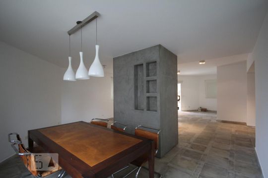 Apartamento à venda com 3 quartos, 150m² em Real Parque, São Paulo