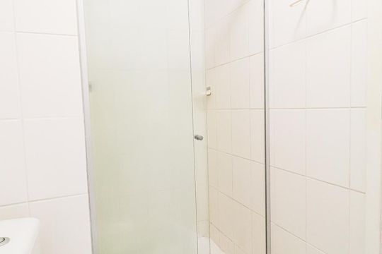 Banheiro da Suíte de apartamento para alugar com 2 quartos, 62m² em Vargem Pequena, Rio de Janeiro