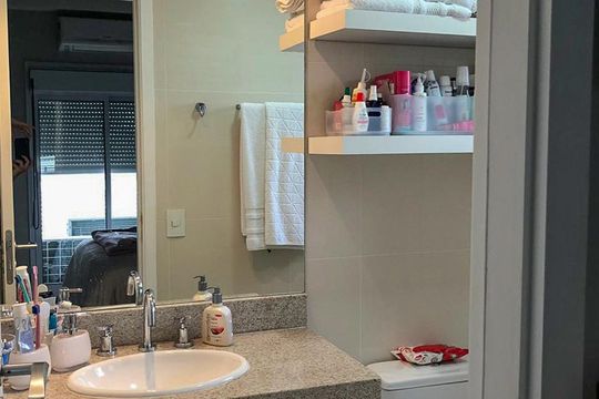 Banheiro - Quarto de apartamento à venda com 1 quarto, 70m² em Vila Gertrudes, São Paulo