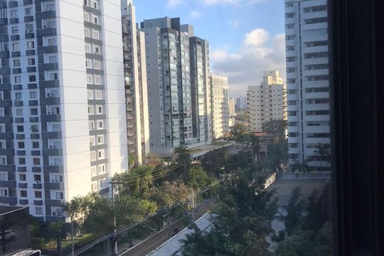 Vista de kitnet/studio à venda com 1 quarto, 52m² em Indianópolis, São Paulo