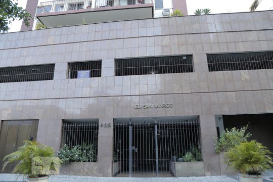 Fachada de apartamento à venda com 2 quartos, 60m² em Vila Isabel, Rio de Janeiro