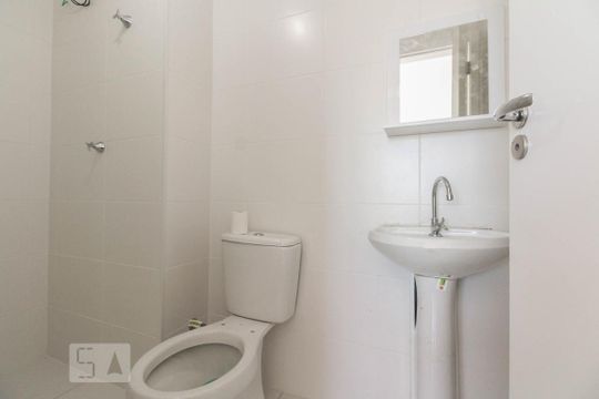 Banheiro de kitnet/studio à venda com 1 quarto, 32m² em Vila Alpina, São Paulo