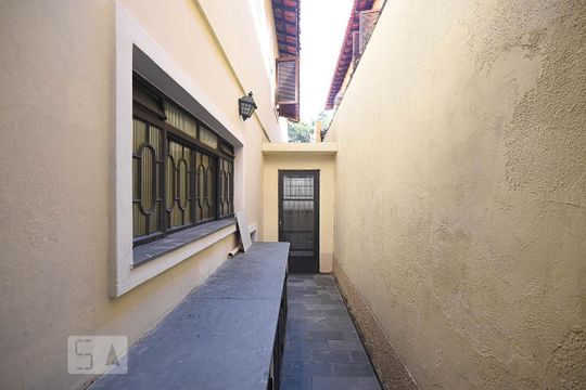 Área de Serviço de casa para alugar com 3 quartos, 202m² em Jardim Colombo, São Paulo
