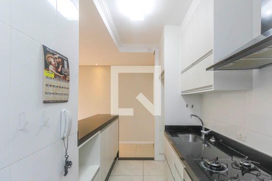 Cozinha de apartamento à venda com 2 quartos, 52m² em Vila Bela, São Paulo