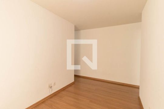 Sala de apartamento à venda com 2 quartos, 54m² em Tingui, Curitiba