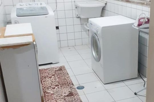 Lavanderia de casa à venda com 3 quartos, 174m² em Parque Maria Domitila, São Paulo