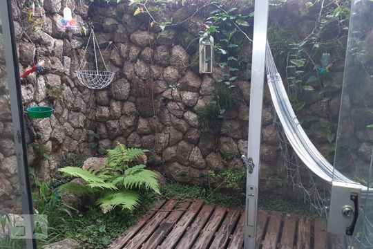 Quintal de casa à venda com 3 quartos, 174m² em Parque Maria Domitila, São Paulo