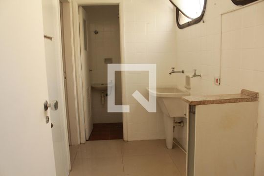 Área de Serviço de apartamento para alugar com 3 quartos, 150m² em Perdizes, São Paulo