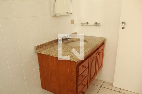 Banheiro Quarto 4 de apartamento para alugar com 3 quartos, 150m² em Perdizes, São Paulo