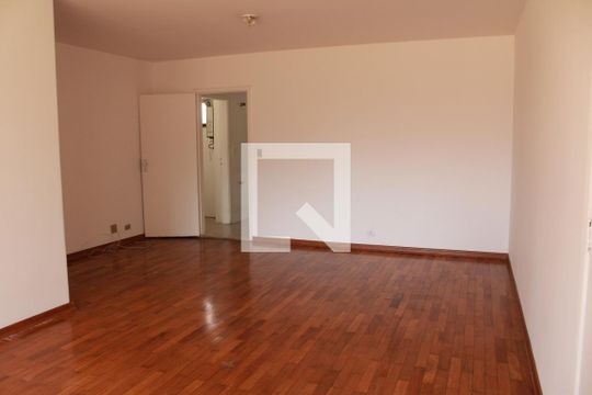 Sala de apartamento para alugar com 3 quartos, 150m² em Perdizes, São Paulo