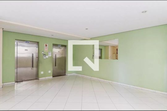 Hall social de apartamento à venda com 2 quartos, 66m² em Vila Galvão, Guarulhos