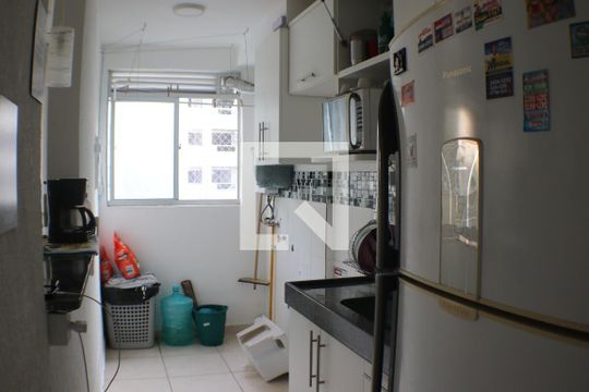 Cozinha de apartamento para alugar com 2 quartos, 47m² em Taquara, Rio de Janeiro