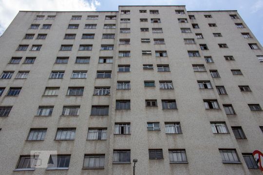 Apartamento à venda com 3 quartos, 130m² em Centro, Belo Horizonte