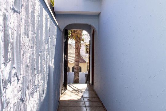 Corredor de casa para alugar com 3 quartos, 160m² em Jardim das Maravilhas, Santo André
