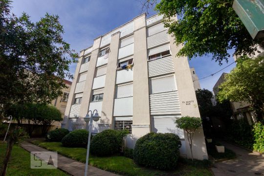 Fachada do Prédio de apartamento à venda com 2 quartos, 68m² em Moinhos de Vento, Porto Alegre