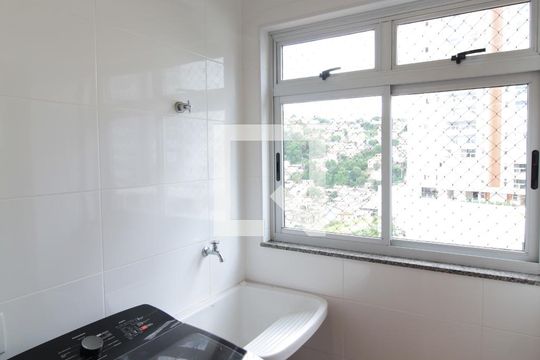 Área de Serviço de apartamento para alugar com 4 quartos, 147m² em Ouro Preto, Belo Horizonte