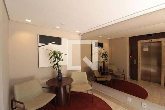 Hall de Entrada de apartamento para alugar com 4 quartos, 147m² em Ouro Preto, Belo Horizonte