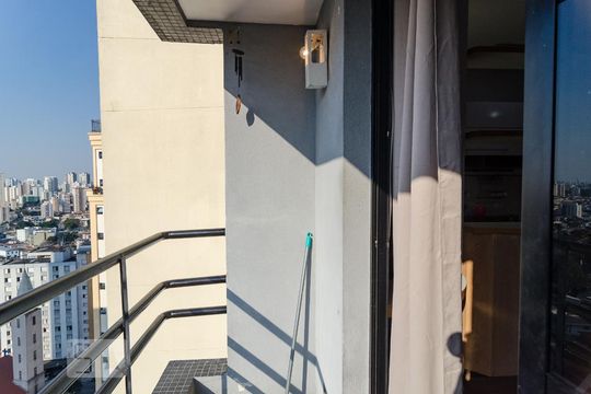 Sacada de apartamento para alugar com 1 quarto, 45m² em Saúde, São Paulo