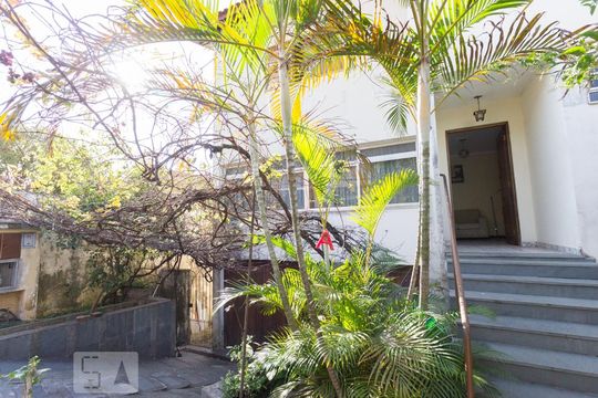 Fachada de casa para alugar com 3 quartos, 259m² em Jardim do Colégio (zona Norte), São Paulo