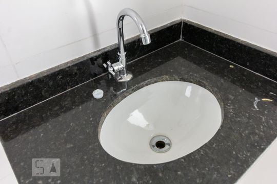 Banheiro Pia de apartamento para alugar com 1 quarto, 32m² em Barra Funda, São Paulo