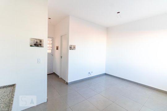 Sala/Cozinha de apartamento à venda com 1 quarto, 33m² em Vila Constança, São Paulo
