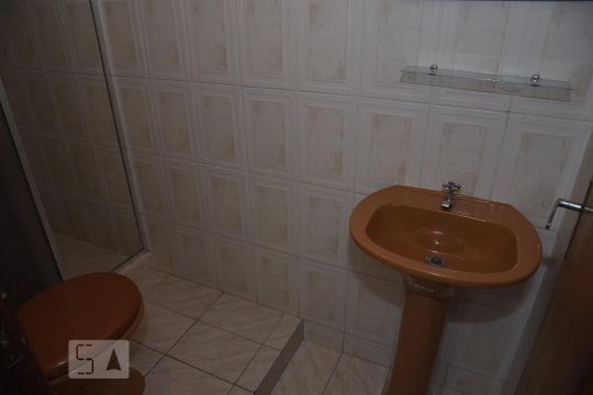 Banheiro Social de casa de condomínio para alugar com 2 quartos, 160m² em Pechincha, Rio de Janeiro
