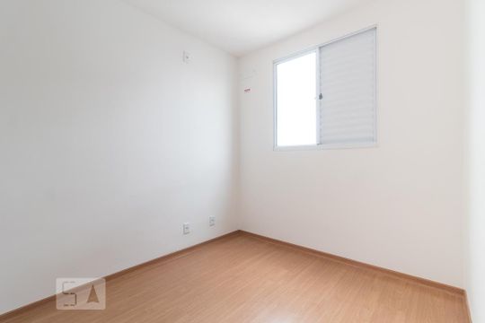 Dormitório de apartamento à venda com 2 quartos, 44m² em Humaitá, Porto Alegre