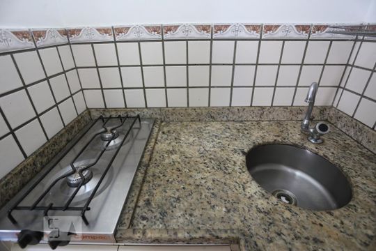Cozinha de kitnet/studio para alugar com 1 quarto, 25m² em Consolação, São Paulo