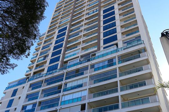 Fachada  de kitnet/studio à venda com 1 quarto, 32m² em Brooklin Paulista, São Paulo
