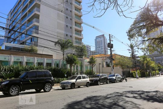 Vista da Rua de kitnet/studio à venda com 1 quarto, 32m² em Brooklin Paulista, São Paulo