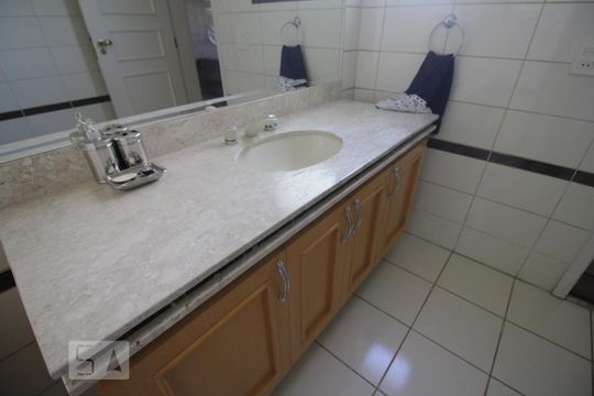 Pia de apartamento à venda com 3 quartos, 368m² em Vila Suzana, São Paulo