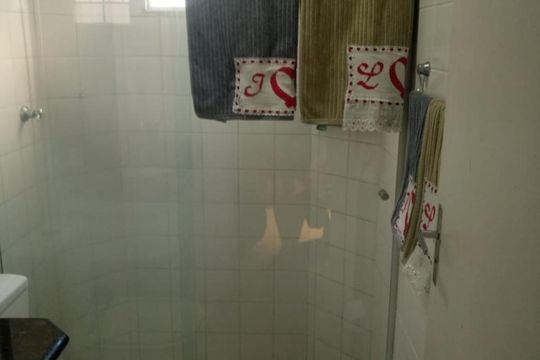 Banheiro de apartamento à venda com 2 quartos, 57m² em Salgado Filho, Belo Horizonte