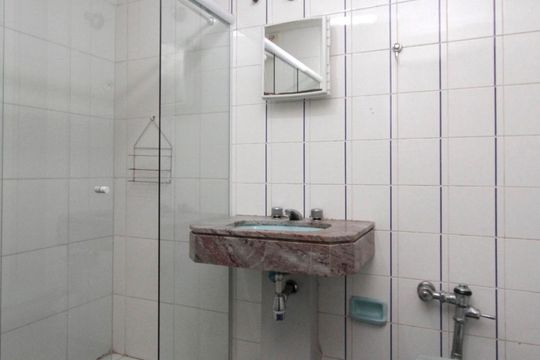 Banheiro de kitnet/studio à venda com 1 quarto, 35m² em Campos Elíseos, São Paulo