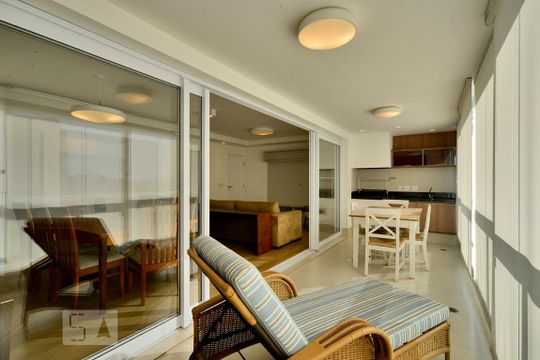 Varanda de apartamento à venda com 3 quartos, 125m² em Alto da Lapa, São Paulo