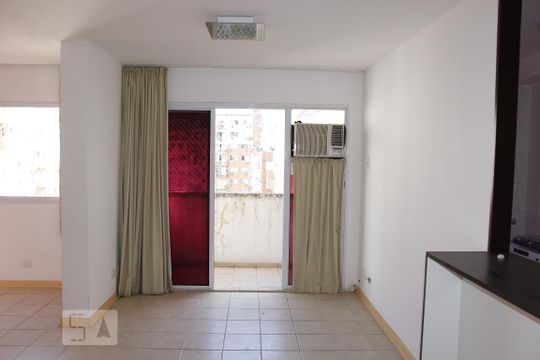 Sala de apartamento para alugar com 1 quarto, 63m² em Centro, Rio de Janeiro