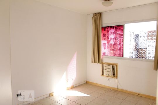 Quarto 1 de apartamento para alugar com 1 quarto, 63m² em Centro, Rio de Janeiro