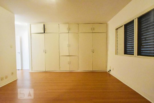 Quarto 01 de casa à venda com 4 quartos, 330m² em Brooklin Paulista, São Paulo