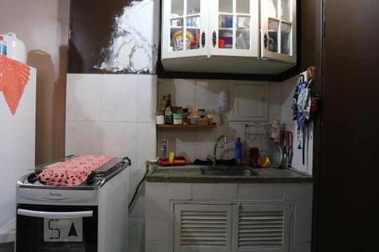 Cozinha de kitnet/studio para alugar com 1 quarto, 28m² em Consolação, São Paulo