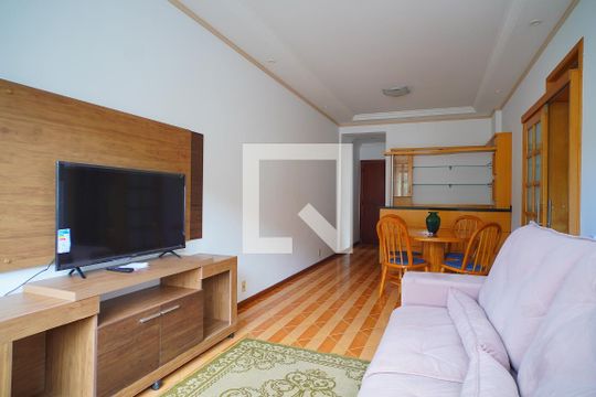 Apartamento para alugar com 2 quartos, 52m² em Centro, Florianópolis